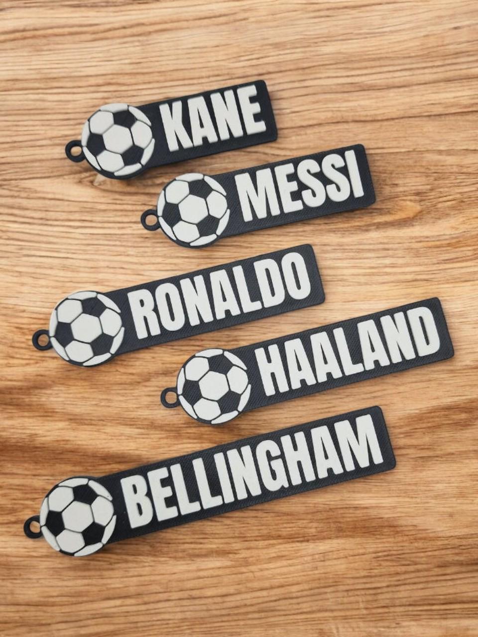Personalised Football Keychain – Unique Gift for Football Fans, Teams, and Clubs! - Coach & Referee Sports Gift